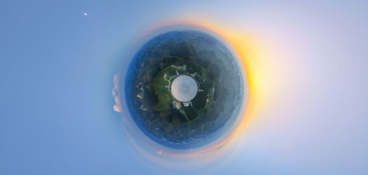 在群山之巅,写一封给宇宙的情书