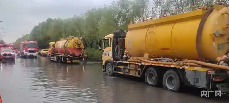 强降雨来袭!内蒙古交通人员在行动