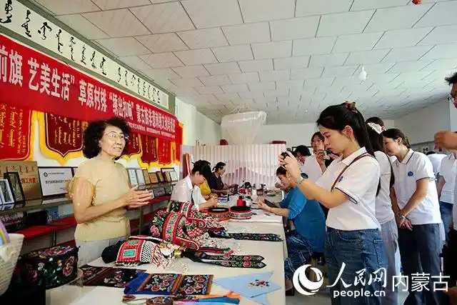 跨越北疆大地,内蒙古大学生同上一堂“行走的思政课”
