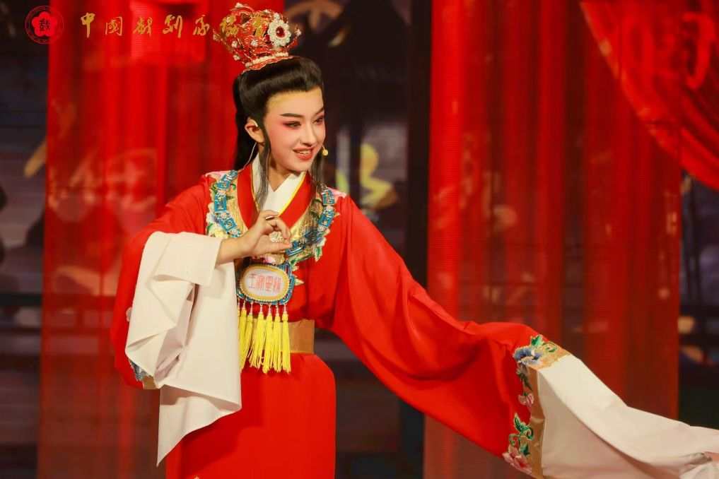 以戏润心以演促练——从“小梅花”透视少儿戏曲传承