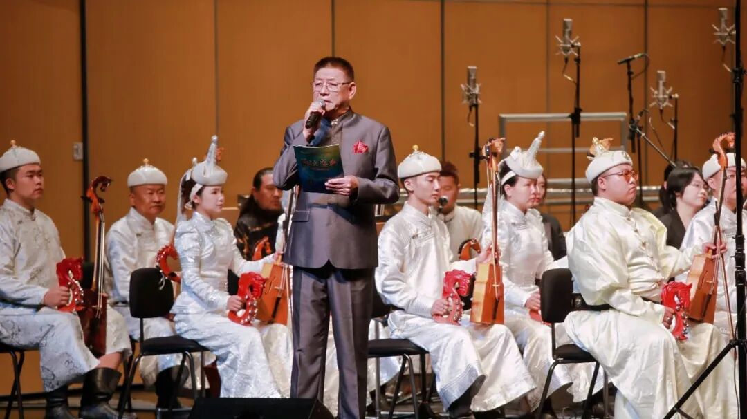 内蒙古鄂尔多斯："时代交响"全国优秀民族管弦乐作品展演落幕 大型马头琴交响套曲《阳光盛典》奏响收官华章